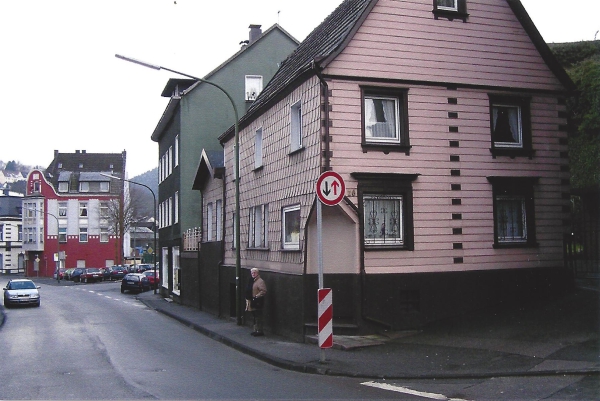 Blick von der Lenneuferstraße zum Kronenplatz