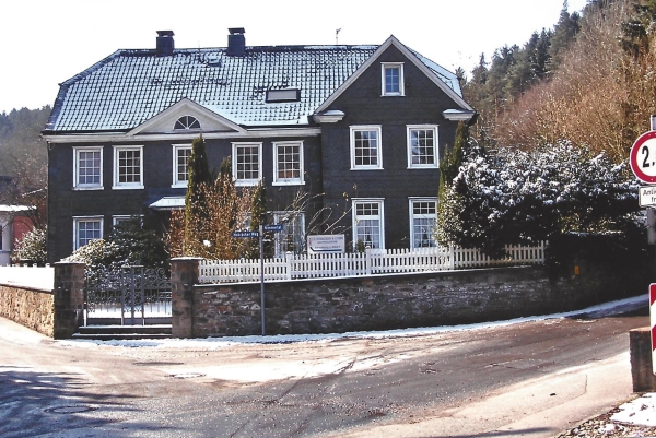 ehemals Villa J. P. Hüsecken