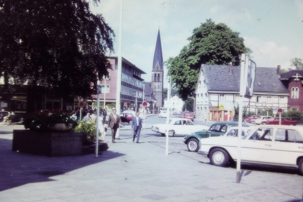 Blick auf die kath. Kirche St. Bonifatius