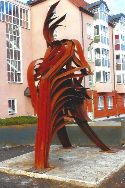 Aufbau der Stahlskulptur von Peter Müller aus Neuss