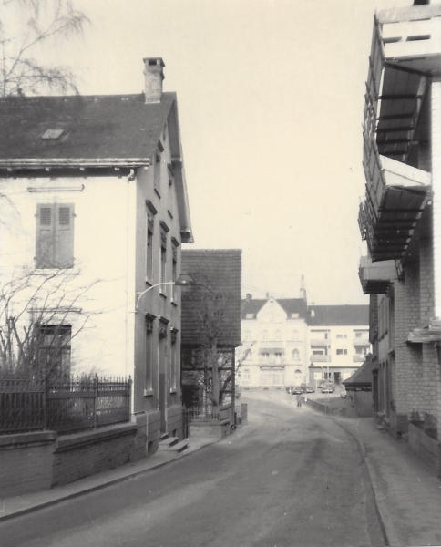 Die ersten Neubauten an der Esserstraße