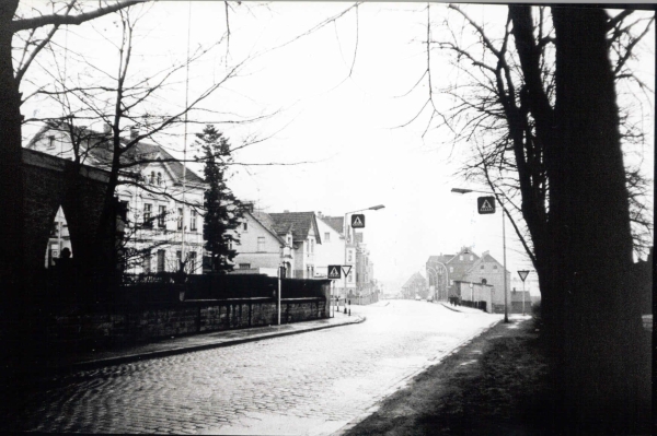 li Altes Ehrenmal