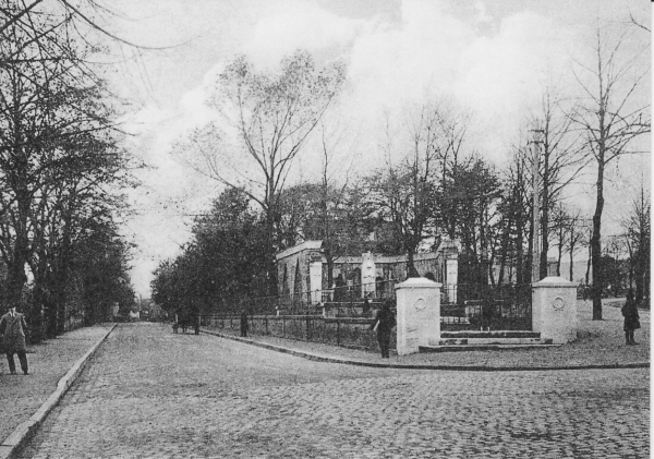 Ehrenmal, ca. 1926