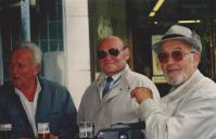 Drei Herren beim Bier